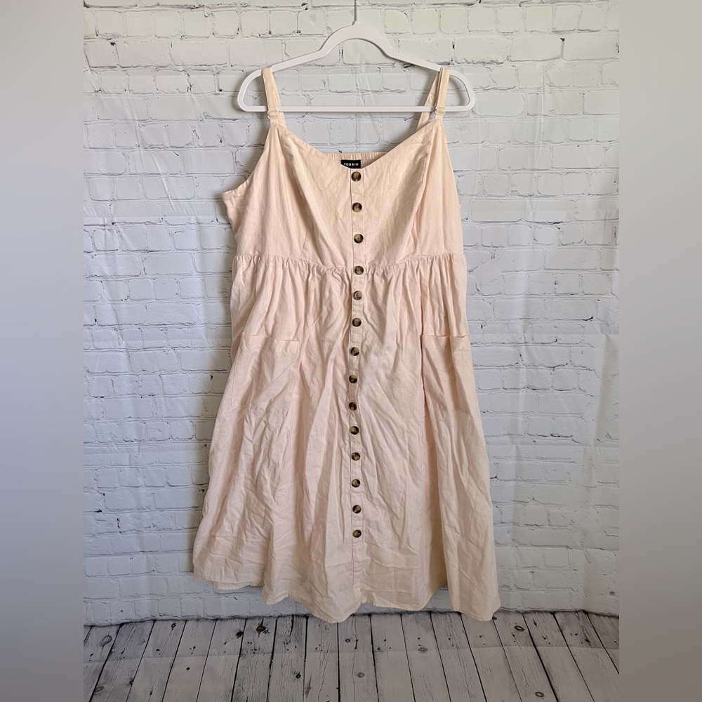 EUC Torrid Button Front Dress